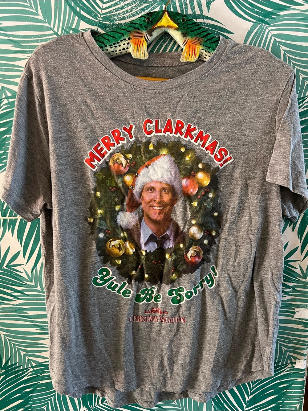 Merry Clarkmas! Grey Holiday Graphic T-Shirt Christmas Vacation Tel-Shirt